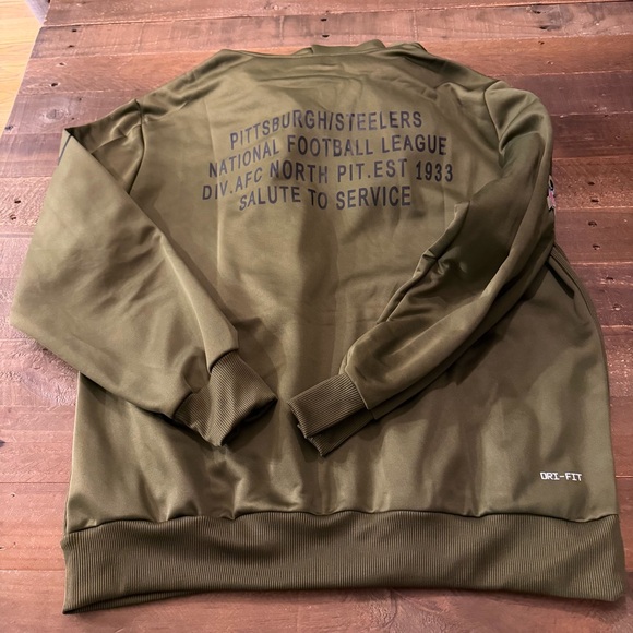Pittsburgh Steelers Salute to Service Olive Green NFL Hoodie - Picture 3 of 8